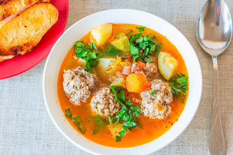 Albondigas con Verduras